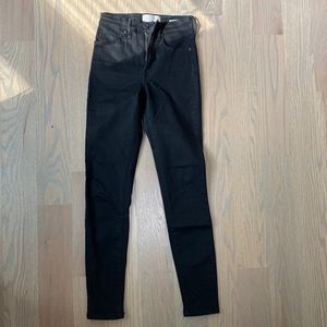 Everlane black skinny jeans